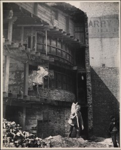 Robert L. Bracklow (1849-1919). Aaron Burr's Tank inside old building, Centre and Duane Streets. ca. 1900. Museum of the City of New York. 93.91.209