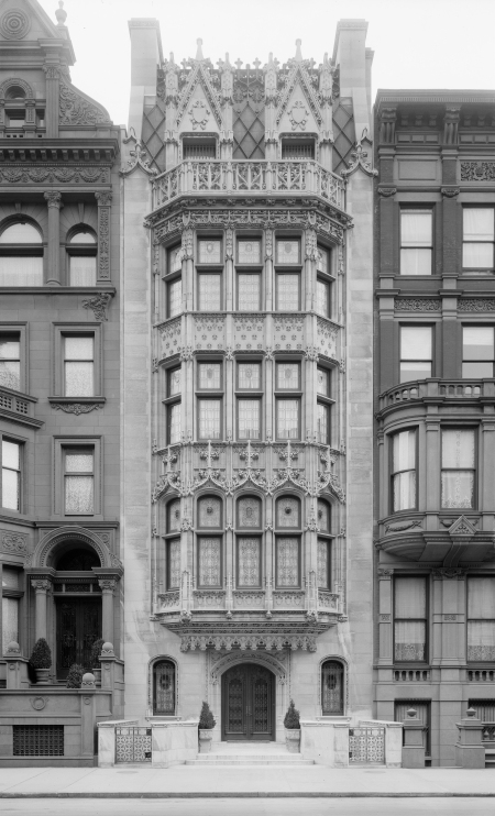 Wurts Bros. 40 West 57th Street. H.B. Gilbert residence, front. Ca. 1910. Museum of the City of New York. X2010.7.1.11