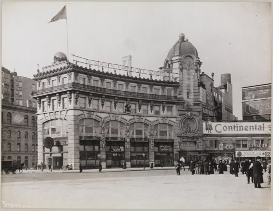 Byron Company. [Columbus Circle.] 1902. Museum of the City of New York. 93.1.1.17949.