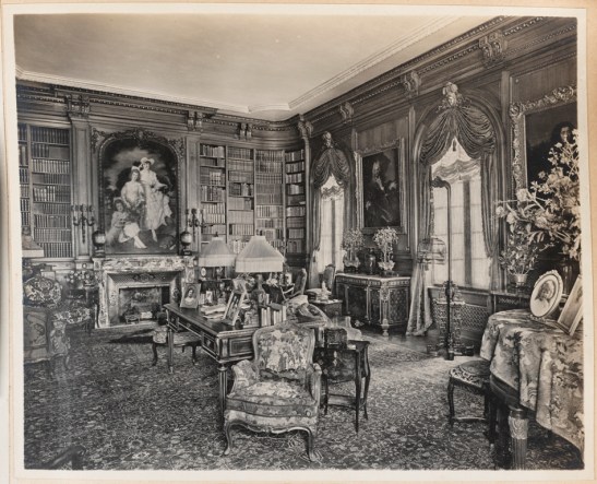 Unknown photographer. Mrs. E. F. Hutton. Library. ca. 1915-1930. Museum of the City of New York. X2013.139.387A.