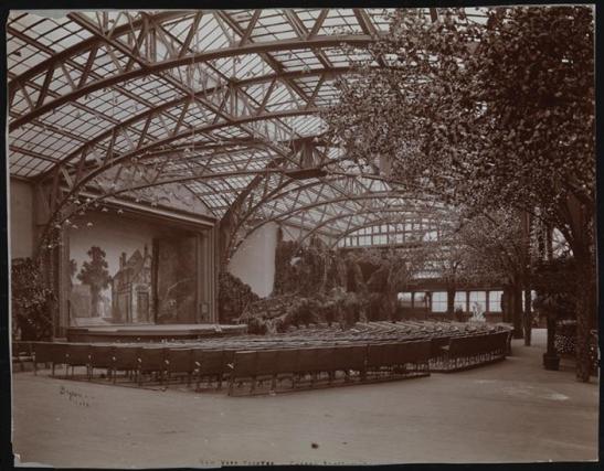 Byron Company (New York, N.Y.) Roof Garden, New York Theatre. ca. 1901. Museum of the City of New York, 93.1.1.10877.