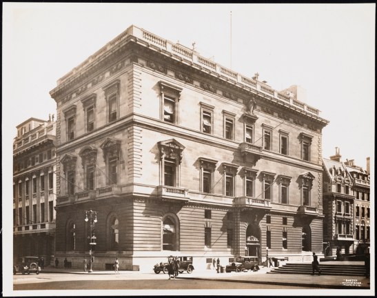 Wurts Bros. (New York, N.Y.) 51st Street and Fifth Avenue. The Union Club. 1928. Museum of the City of New York. X2010.7.2.3127