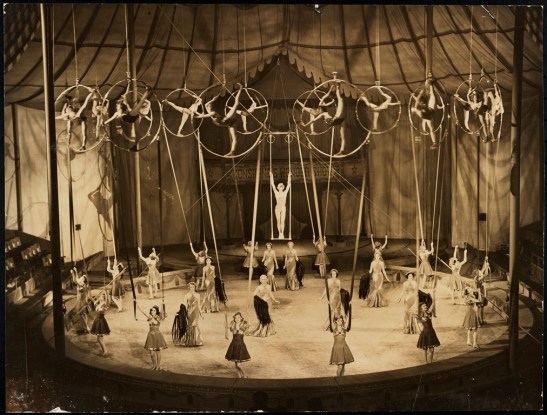 Vandamm. ["Jumbo" theater still.]. 1935. Museum of the City of New York. F2013.41.3547