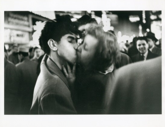 Image of a couple kissing at New Year's Eve on Times Square.