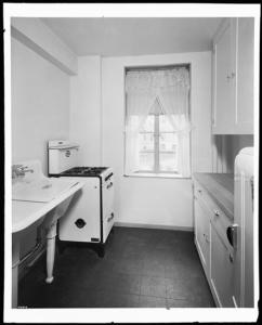 Wurts Bros. (New York, N.Y.), Queensbridge Housing, model apartment, 4 1/2 rooms, $22.75 a month, kitchen, 1939. Museum of the City of New York. X2010.7.1.7764