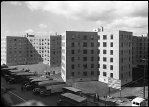 Wurts Bros. (New York, N.Y.), [Vernon Boulevard. Queensbridge Housing Project New York City Housing Project #N.Y. 5-2, exterior of first unit finished.], 1939. Museum of the City of New York. X2010.7.1.16654