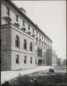 Wurts Bros. (New York, N.Y.), Grand Concourse. Andrew J. Freedman home, ca. 1924. Museum of the City of New York. X2010.7.2.22301