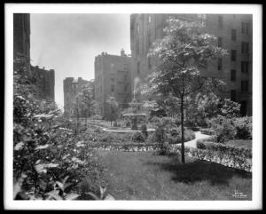 Wurts Bros. (New York, N.Y.), Sedgewick Avenue and Gun Hill Road. Amalgamated Clothing Workers Apartments, 1929. Museum of the City of New York. X2010.7.1.6789