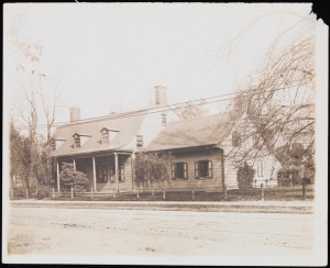 Photographer unknown. Lefferts House, 563 Flatbush Avenue. ca. 1905. Museum of the City of New York. X2010.11.7466