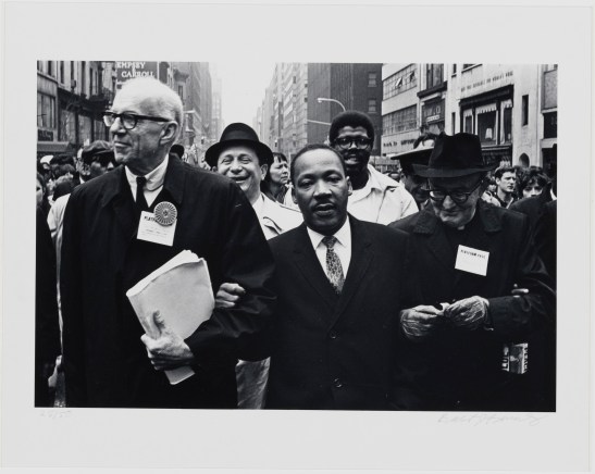 Benedict J. Fernandez, untitled [Dr. Martin Luther King, Jr., Dr. Benjamin Spock and Monsignor Rice], April 15, 1967. Museum of the City of New York, 99.150.9.