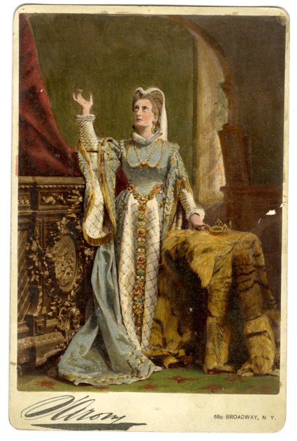 Sarony. [Mrs. Scott-Siddons]. ca. 1870. Museum of the City of New York. No #.